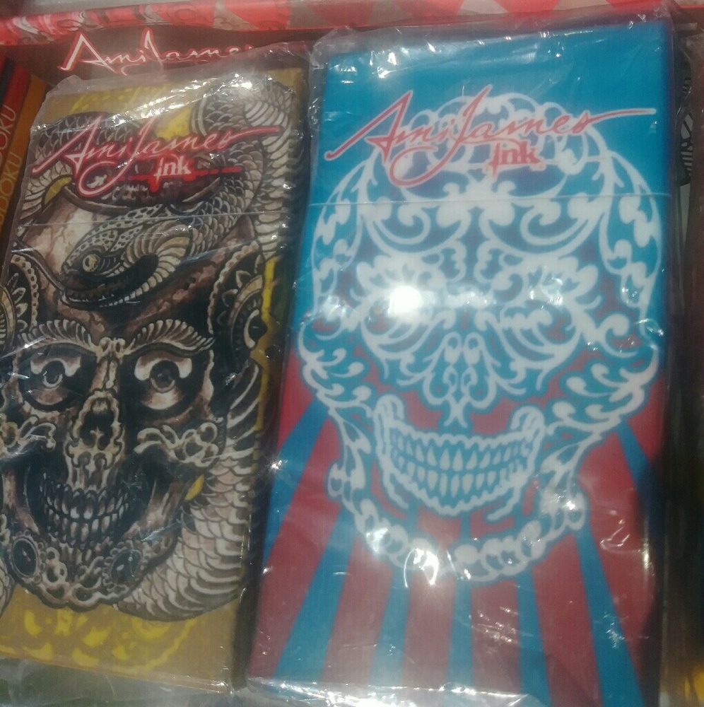 ED HARDY BOX